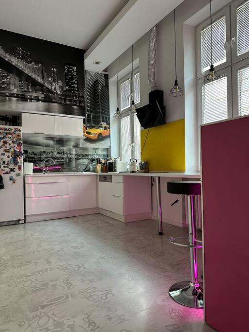 P-122 Piotrkowska Apartment. Lodz  Exterior photo